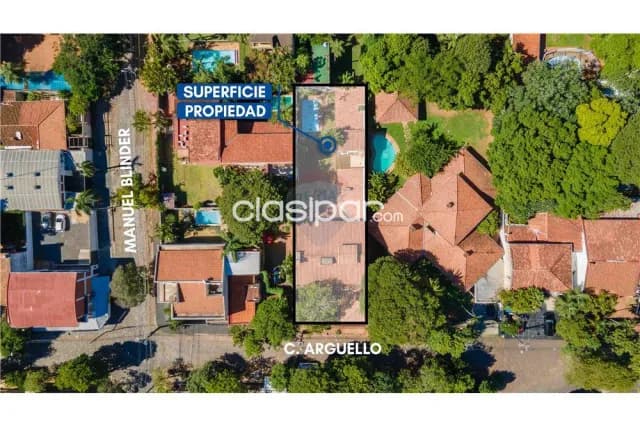 Casa 2 plantas a refraccionar 4 suites y piscina- bo.los laureles -terreno 772 m2 — foto 2