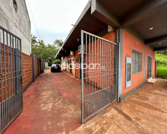 Casa con departamentos ubicado en el Barrio Fátima - Encarnación, foto 3