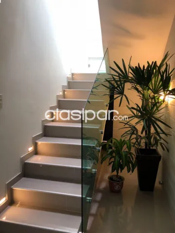 Casa en barrio Herrera de cuatro dormitoris con piscina — foto 3