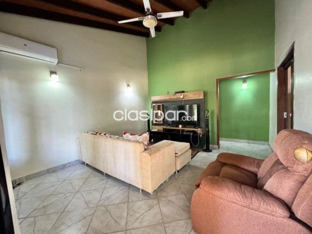Remato hermosa casa en San Lorenzo