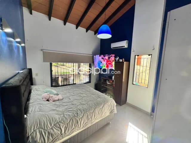 Remato hermosa casa en San Lorenzo — foto 5