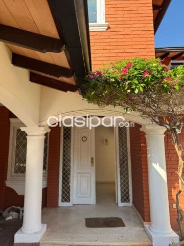 Villa Morra, Recoleta: Residencia ideal p/ vivienda u oficina, 4 dormit, escrit, jardín