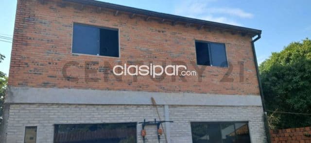 VENDE Casa en 3 de mayo, Luque