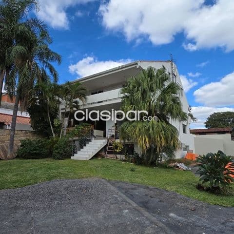 Casa de 4 dormitorios en alquiler en manora