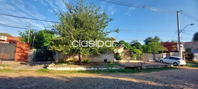 Casa en lambare a metros del biggie san isidro — foto 2