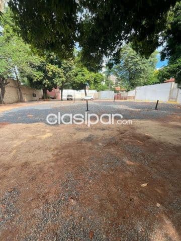 Terreno en barrio pettirossi