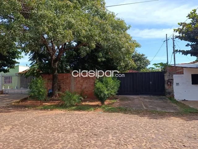 Casa de 3 Dormitorios en Reducto San Lorenzo, zona Comercial, foto 2