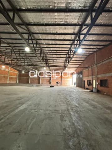 Mr. Alonso: 1.000 m2, impecable deposito empresarial / logístico + oficina + maniobra de V, foto 2