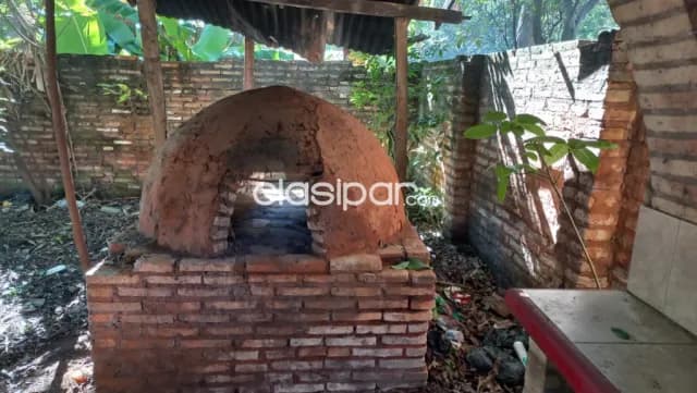Casa Independiente En El Centro De Ybycui — foto 4