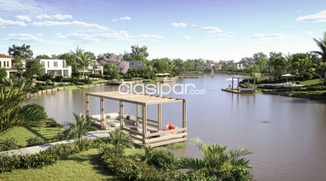 Lote con vista a la laguna en club de campo - surubii