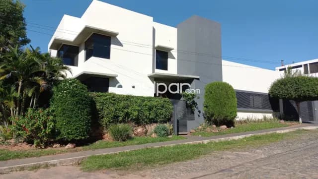 Carmelitas, prox. Asa: Elegante residencia, 5 suites, jardín, piscina, 2.500 usd, foto 2