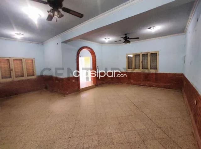 Amplia casa de dos pisos en campo grande Luque, zona cit, foto 3