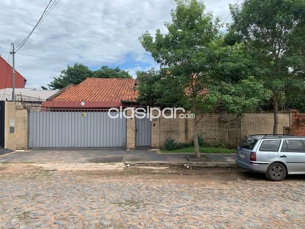 Casa en lambare cod 5352