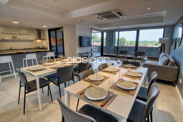 Exclusivo departamento de 1 dormitorio sobre santisima Trinidad!