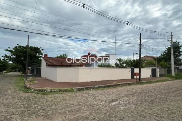 Casa en esquina en Fernando de la Mora zona norte, foto 3
