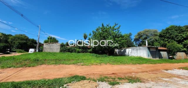 terreno en esquina en Isla Bogado de Luque