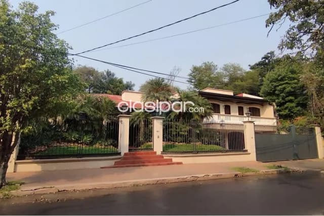Hermosa Residencia sobre la calle Lillo — foto 2