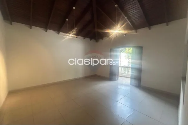 Hermosa Residencia sobre la calle Lillo — foto 3