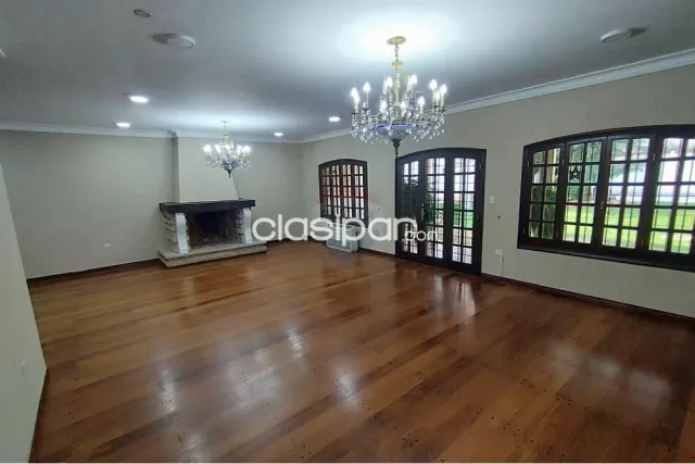 Hermosa Residencia sobre la calle Lillo — foto 4
