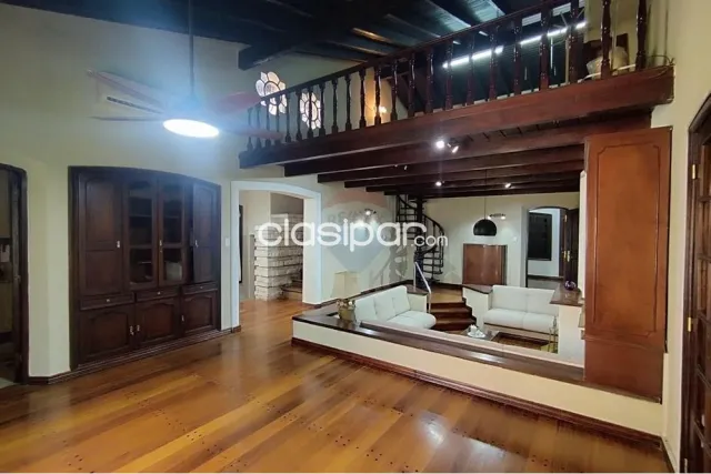 Hermosa Residencia sobre la calle Lillo — foto 5