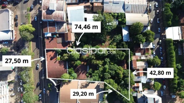 Amplia propiedad ubicada sobre la Avenida Caballero en la ciudad de Encarnación — foto 2
