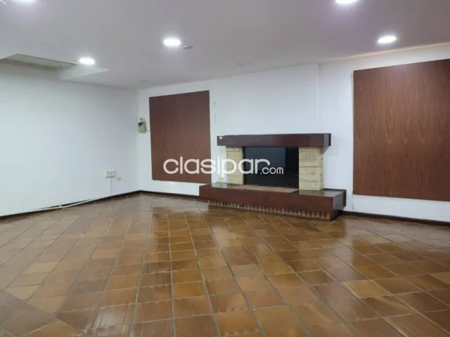 Amplia residencia en esquina en barrio san cristóbal — foto 3