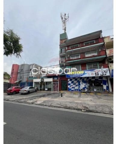 Edificio de 3 pisos c/1 dpto.por piso, 3 salones y casa s/carlos a.lopez-sajonia