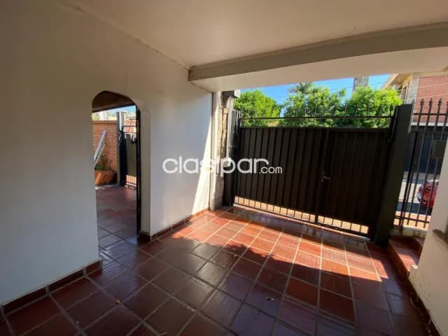 En venta amplia residencia con terreno en sajonia, foto 5