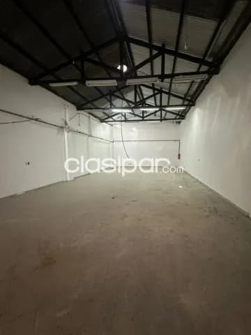 Salon showroom en Fernando de la Mora cod 4556 — foto 3