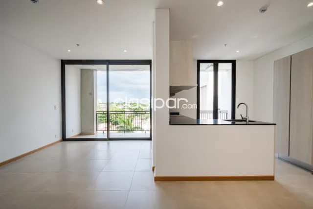 En Villa Morra, elegante ubicación! Departamento de 2 2 dormit, ambientes amplios, jardìn, foto 3
