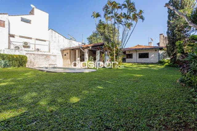importante vivienda en los Laureles, foto 5