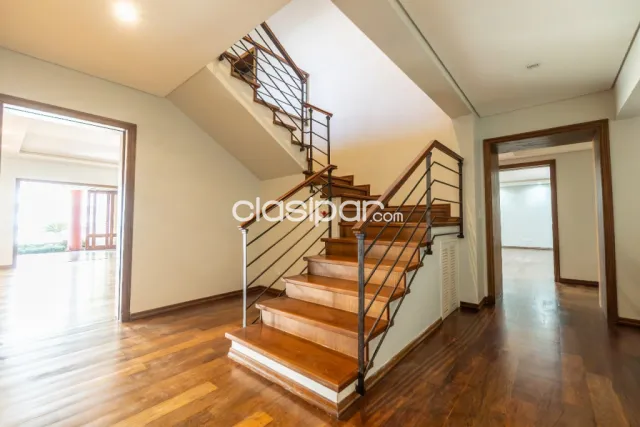 departamento tipo duplex de 6 dormitorios en Edificio Santa Teresa Bo. San Jorge — foto 4