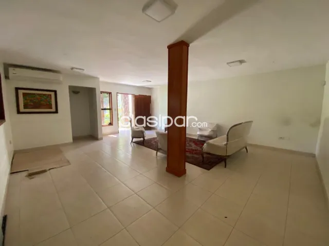 Se Alquila Casa de 3 Dormitorios, sobre la avenida Kubistchek, foto 4