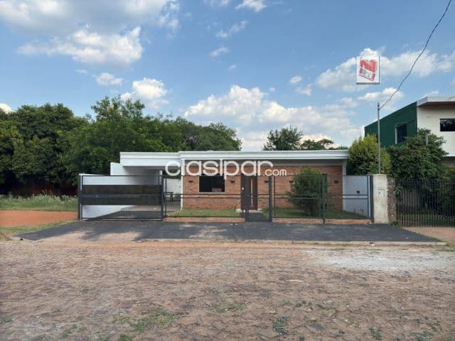 A la venta casa a estrenar en barrio isla bogado - Luque — foto principal