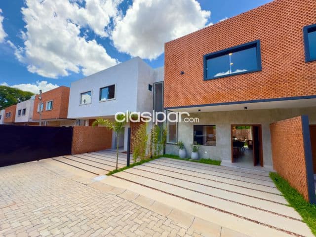 De amplio duplex a estrenar z/ laguna grande villa olimpia