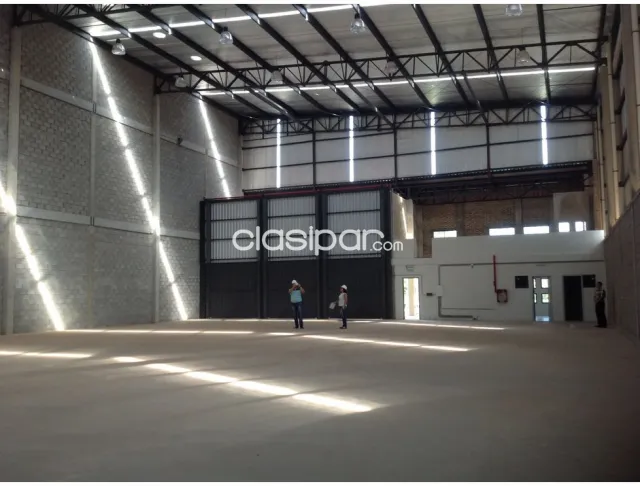 Villa Elisa: 1.365 m2, 2 plantas + oficinas + maniobra de camiones, ideal p/ distribuido — foto 4