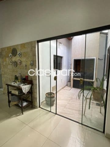 Prox. Perpetuo socorro, centro: En súper oferta! 7 dormitorios, 300 m2, sólo 850.000.000gs