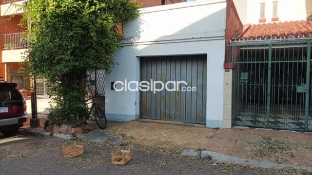 Prox. Plaza italia, cristo rey: 200 m2 p/ posesión inmediata, 85.000 usd