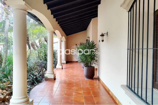 Importante residencia para uso comercial o residencial en Villa Morra, foto 2
