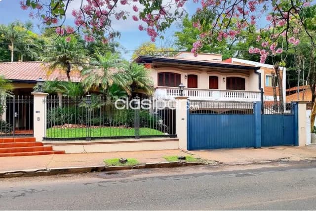 Importante residencia para uso comercial o residencial en Villa Morra, foto 3