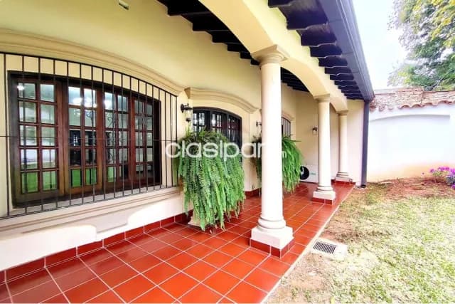 Importante residencia para uso comercial o residencial en Villa Morra, foto 5