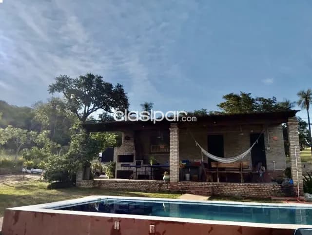 Bella casaquinta con piscina en piribebuy — foto 4