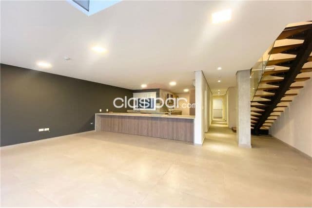 Departamento en Venta - Tipo Dúplex de 3 Dorm