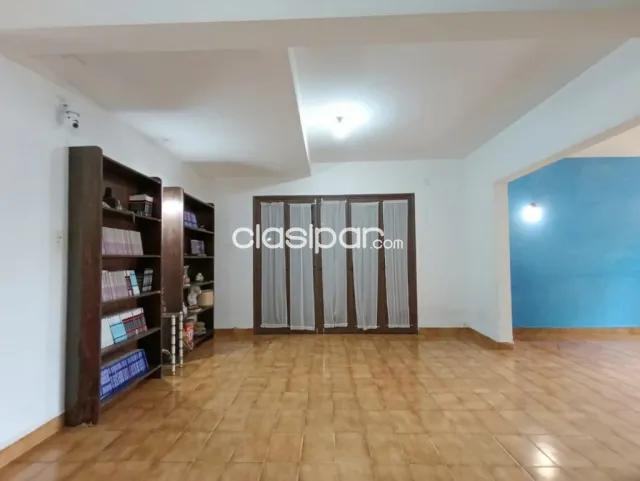 Lambaré! Residencia en amplio terreno con piscina, foto 3