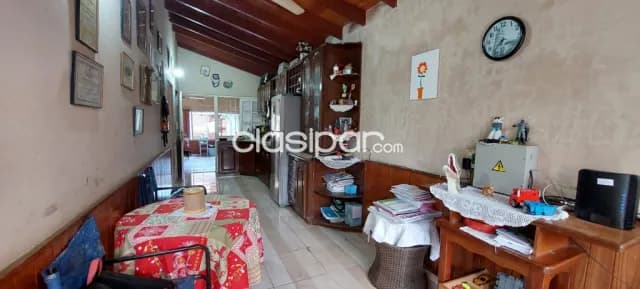 Casa en pleno centro de Encarnación: 4 habitaciones y 3 baños, foto 4