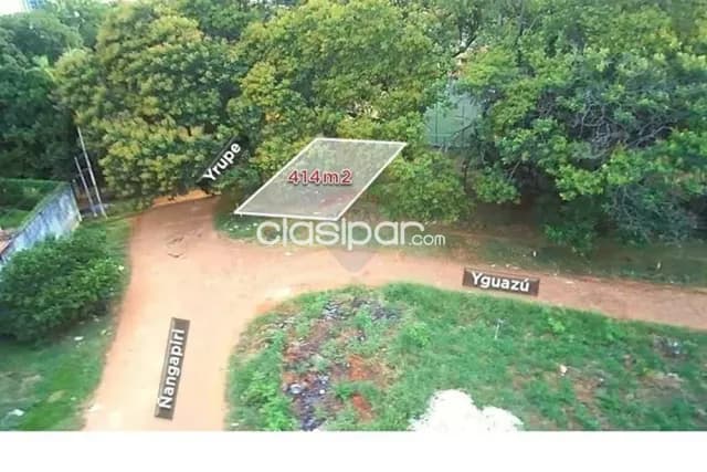 Terreno en esquina ideal para emprendimientos a 2 cuadras de Laguna Grande Zona Pinedo — foto 3