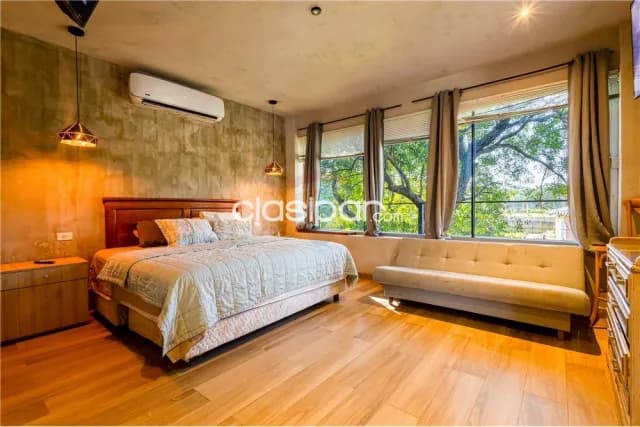 Hermosa Lujosa Residencia en Lambare Zona Yacht y Golf Club, foto 4