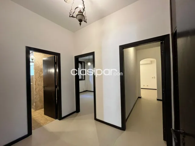 Z/ coleg. Inter: Casa / depto. En pb, confortables ambientes, impecable estado, 3 dormit, foto 2