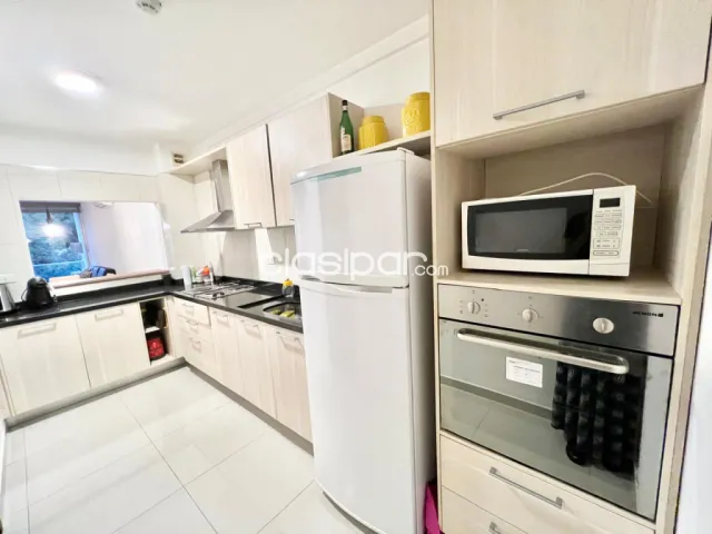 En Venta Departamento Amoblado de 2 Habitaciones - Zona Paseo La Galería V180, foto 4