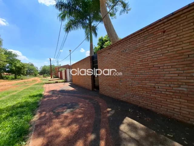 Amplia Casa en Costa Sosa, Luque a cuadras de la Residentas — foto 3